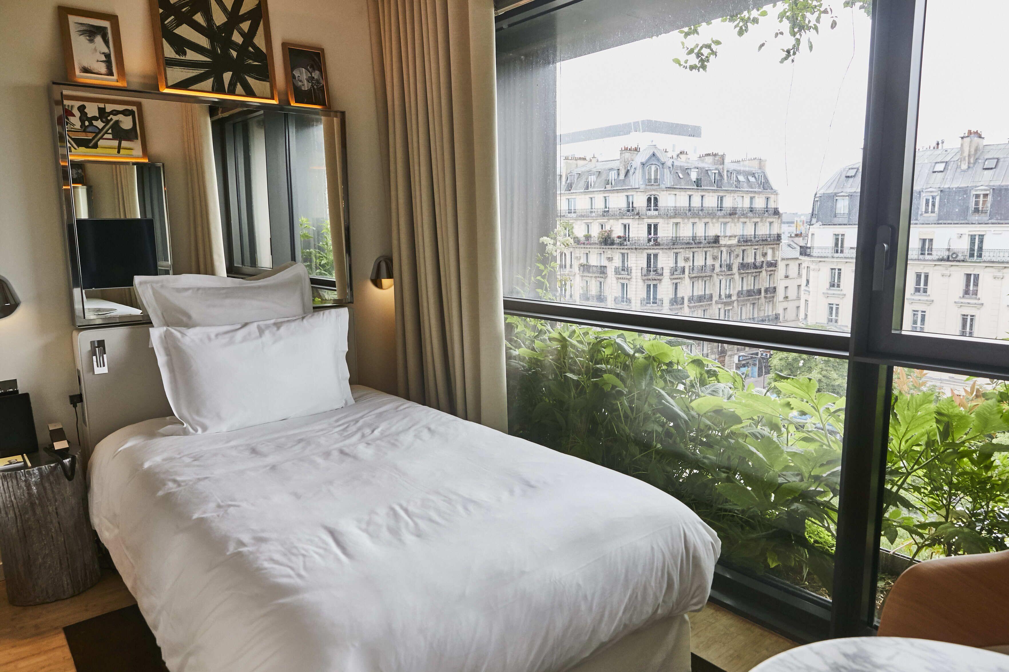 M 4* Parigi